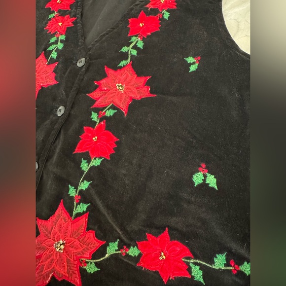 Vintage Christmas Vest - Picture 6 of 10